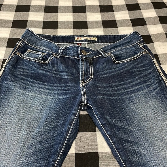 Buckle BKE Culture Cropped Capri Jeans Size 30 x 26 Stretch Metallic Flap Pocket - Picture 7 of 13